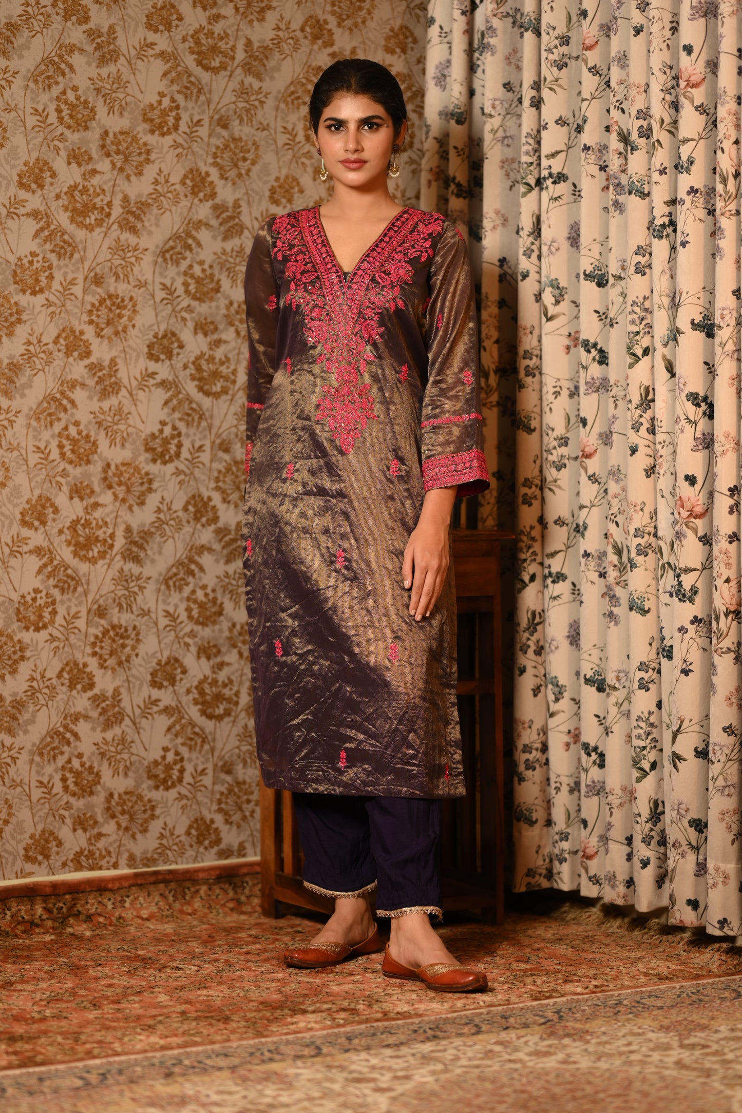 Heer Tissue Embroidered Kurti Pant