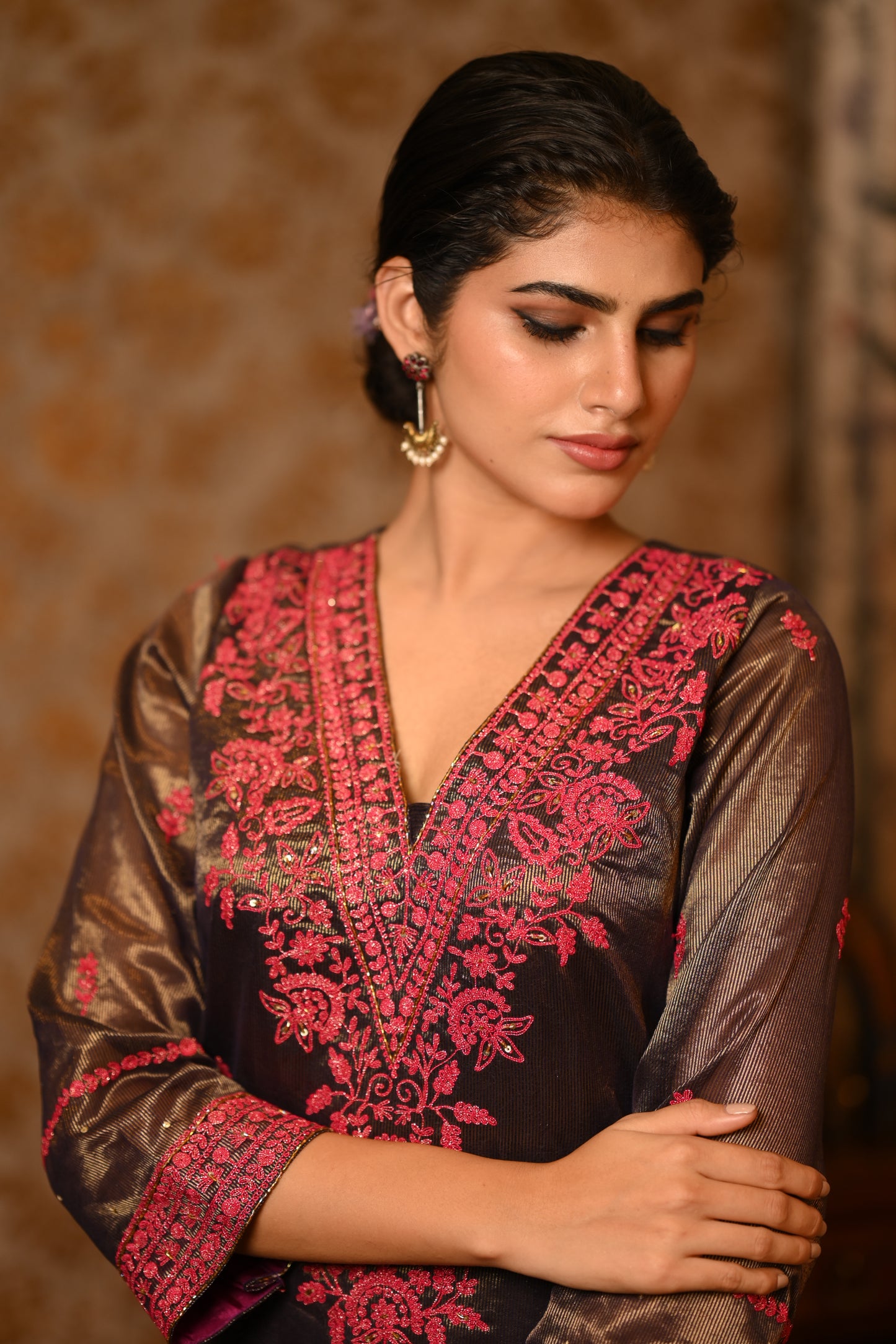 Heer Tissue Embroidered Kurti Pant