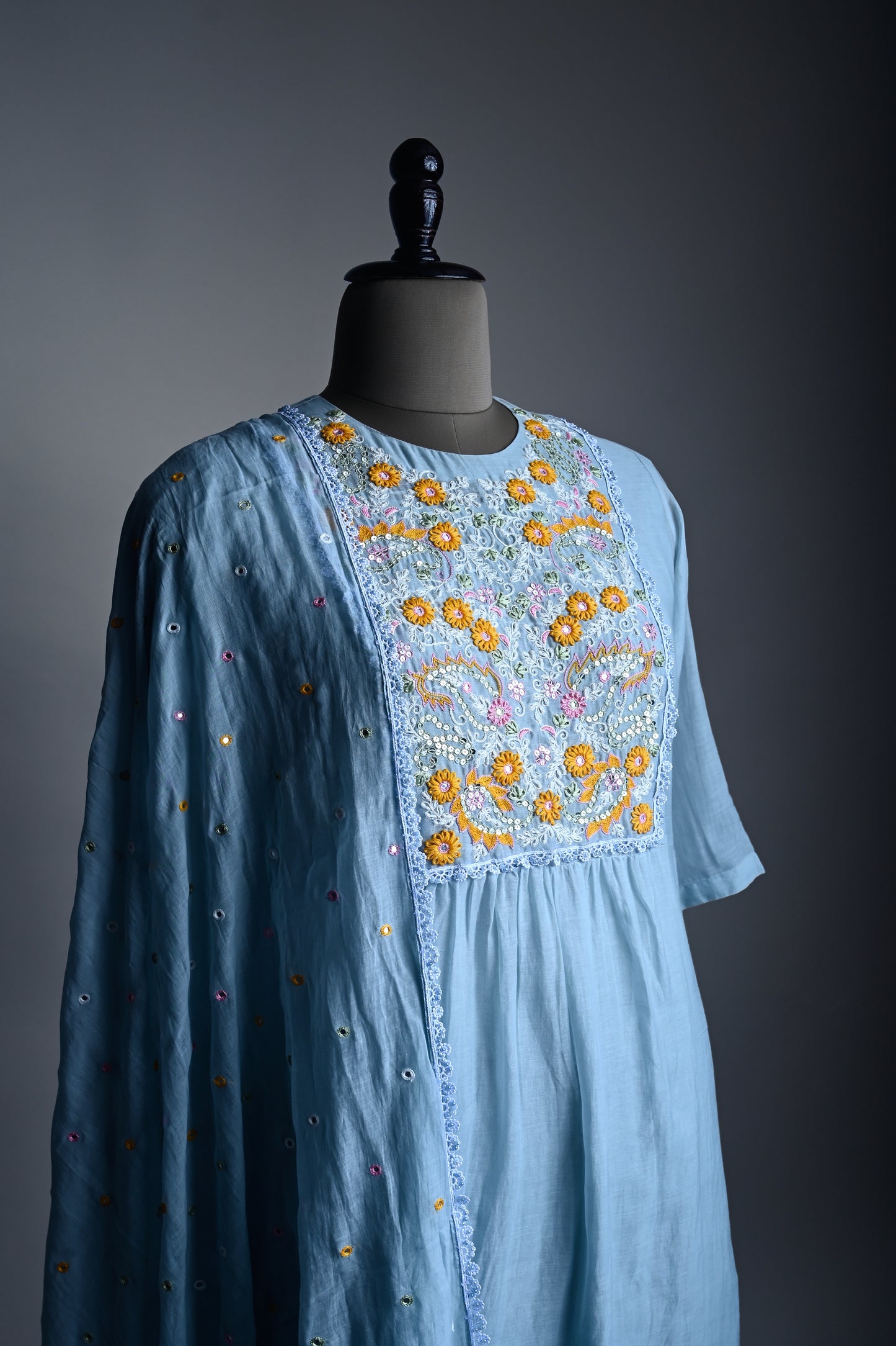 Emaya Hand Embroidered Kurti Set